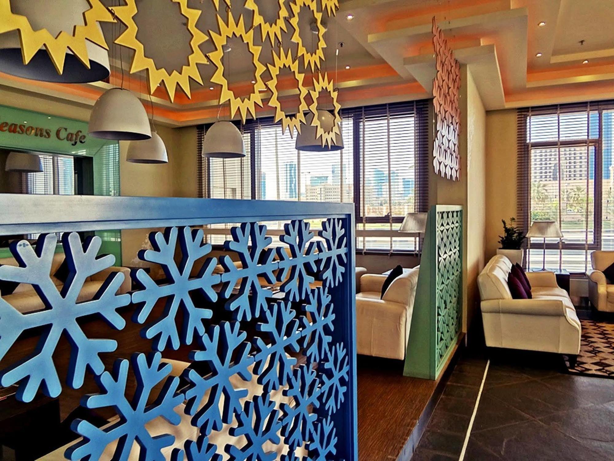 Al Raya Suites Hotel Манама Екстериор снимка