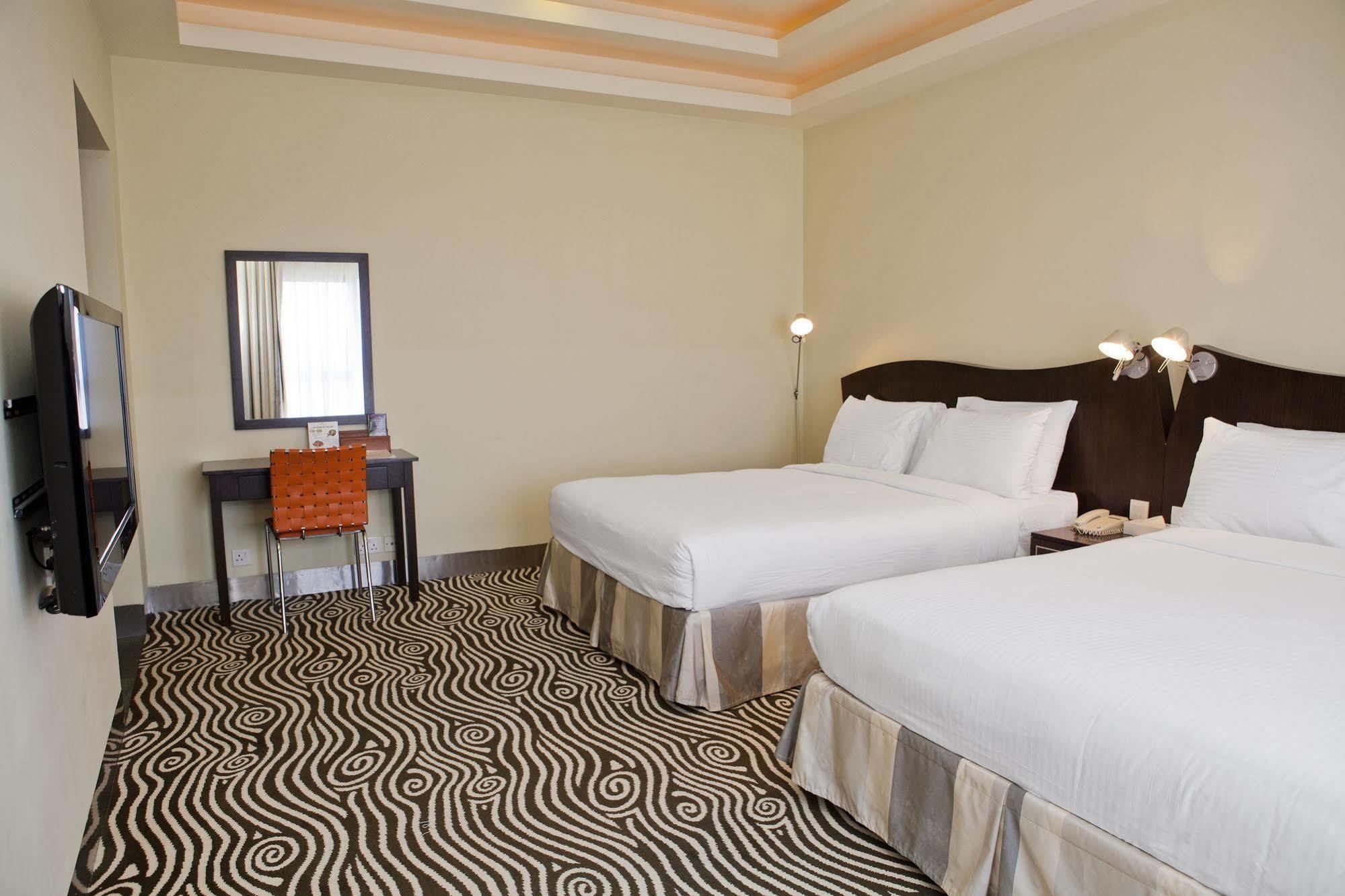 Al Raya Suites Hotel Манама Екстериор снимка